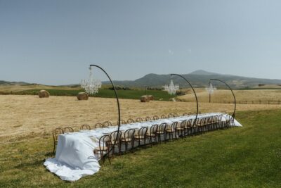 Hochzeit in Italien: Leichtigkeit und Weite unter der toskanischen Sonne