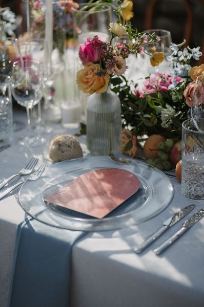 bunter esstisch Esstisch, hergestellt von lokalen Handwerkern für &NEW, Großbritannien, 2000 bei 1stDibs Deutschland Category_Default Category/Your Happy Deko - HOME/Kitchen & Tabletop